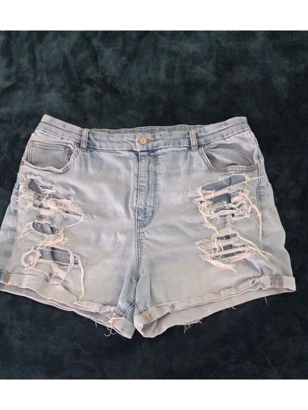 AMERICAN EAGLE SHORTS SZ 20